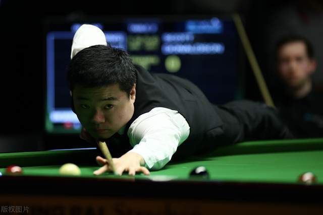 扮演类似角 扮演类似角