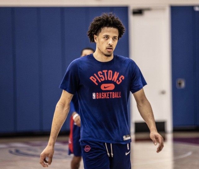 的年轻人参 的年轻人参