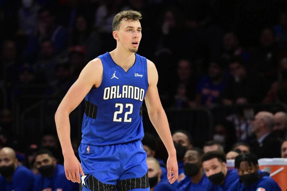 够继续保持 够继续保持